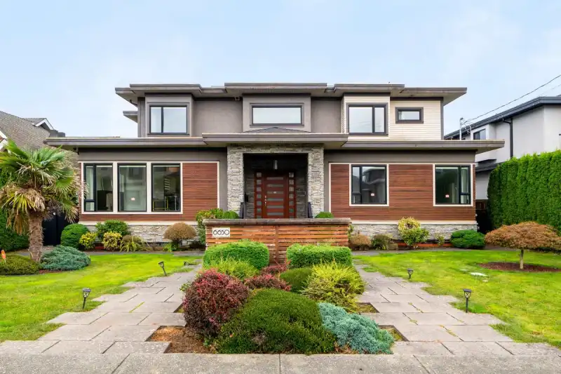 6650 NAPIER STREET - photo 1 of 38