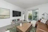 51 2423 AVON PLACE - thumbnail 3