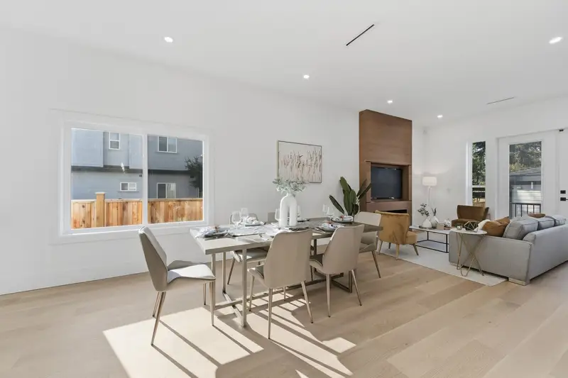 8233 114 STREET - photo 3 of 25