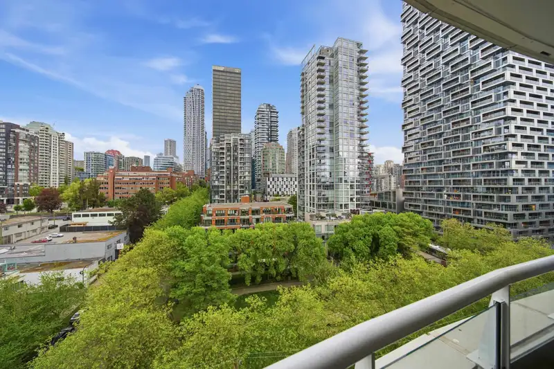 1309 1500 HORNBY STREET - photo 3 of 26