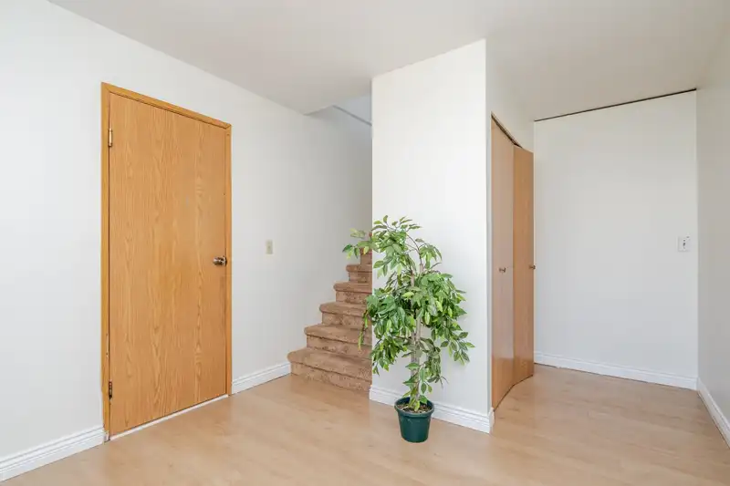 32120 ROGERS AVENUE - photo 4 of 40