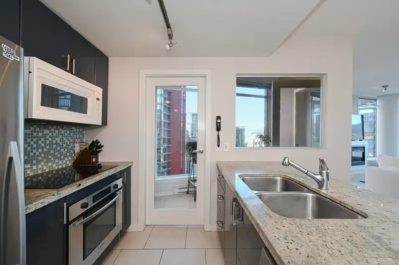 2401 1188 W PENDER STREET - photo 4 of 21