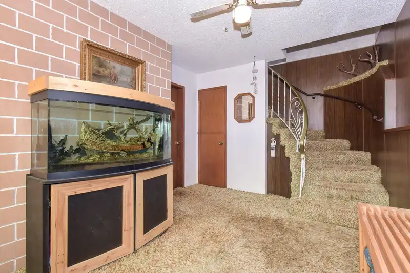 1236 LEE STREET - photo 2 of 21