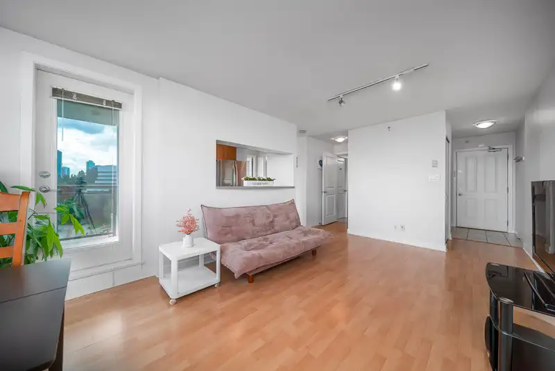 1407 3660 VANNESS AVENUE - photo 3 of 22