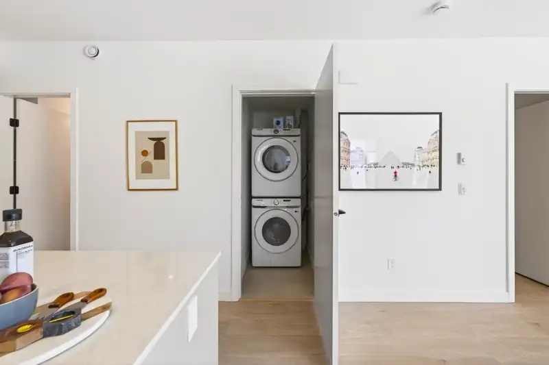 114 921 GRANT STREET - photo 3 of 11