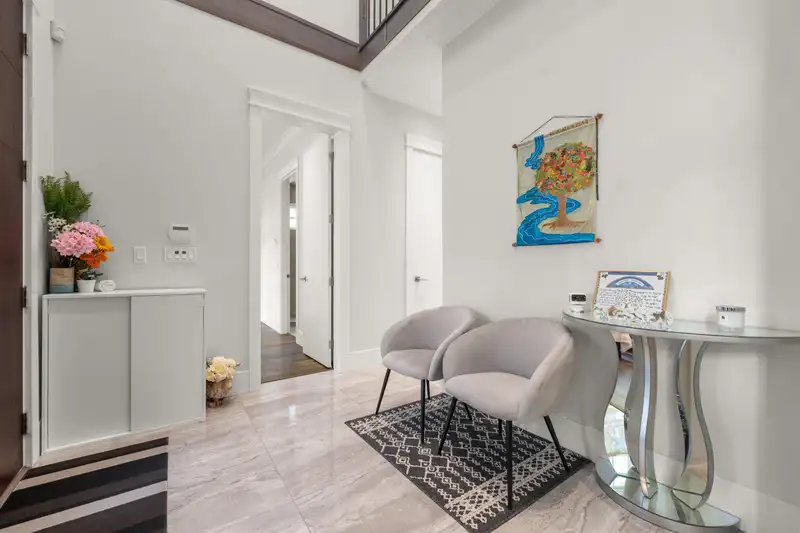 6508 RUMBLE STREET - photo 3 of 38