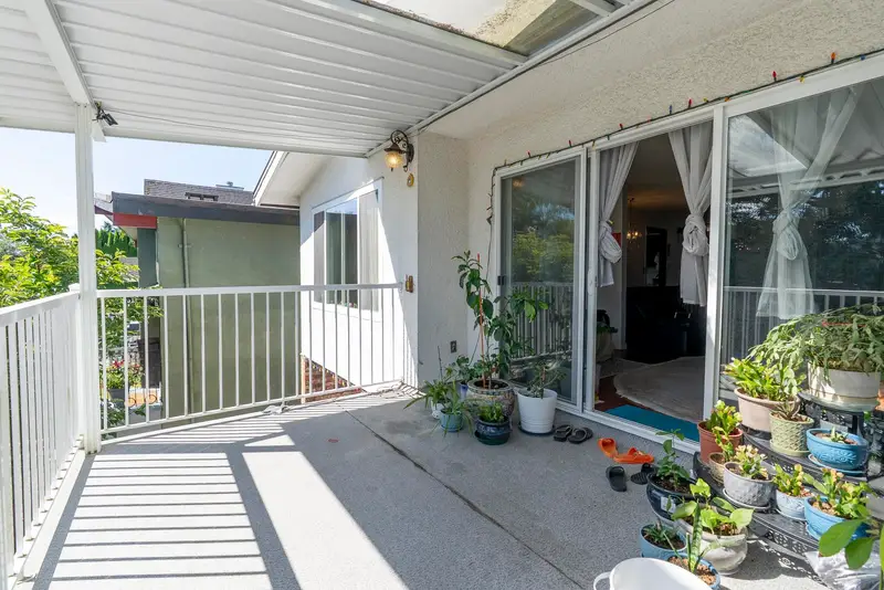 45 N STRATFORD AVENUE - photo 4 of 25