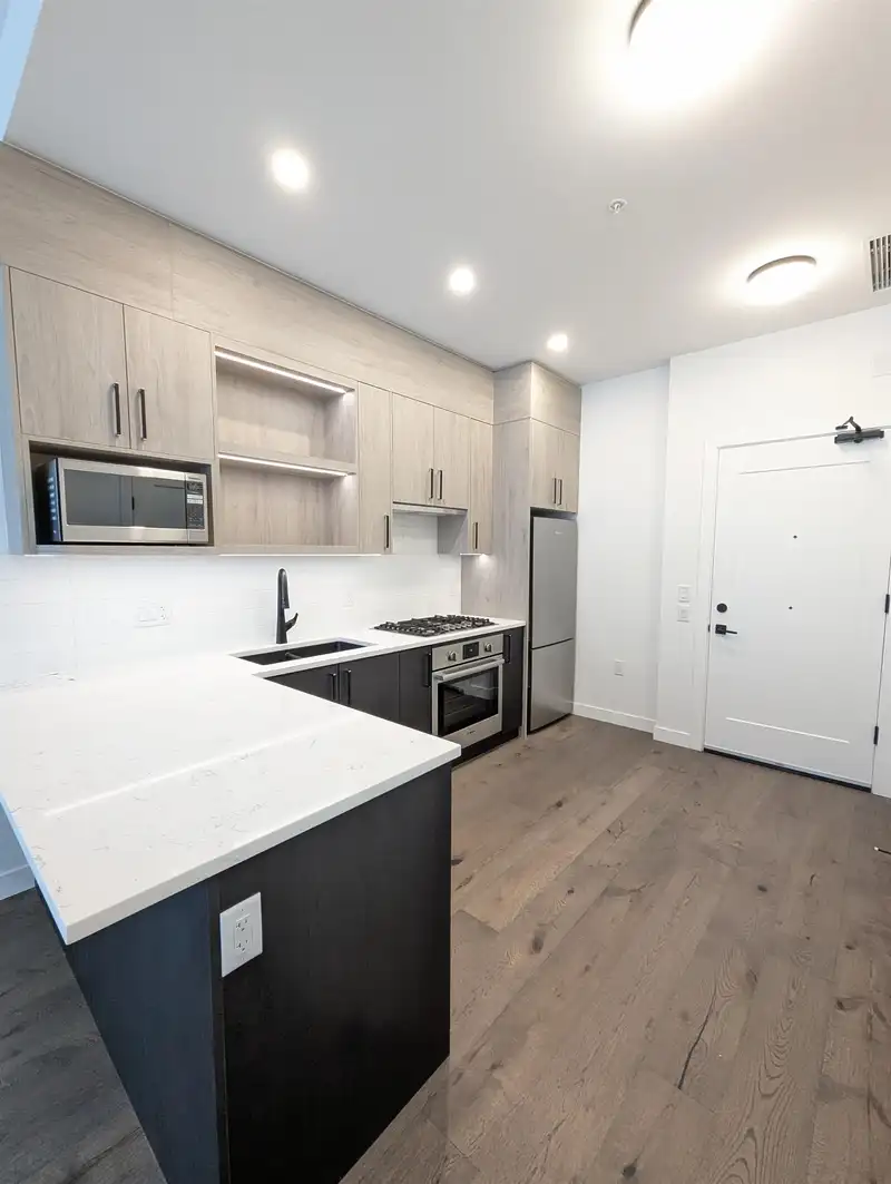106 6859 CAMBIE STREET - photo 4 of 8