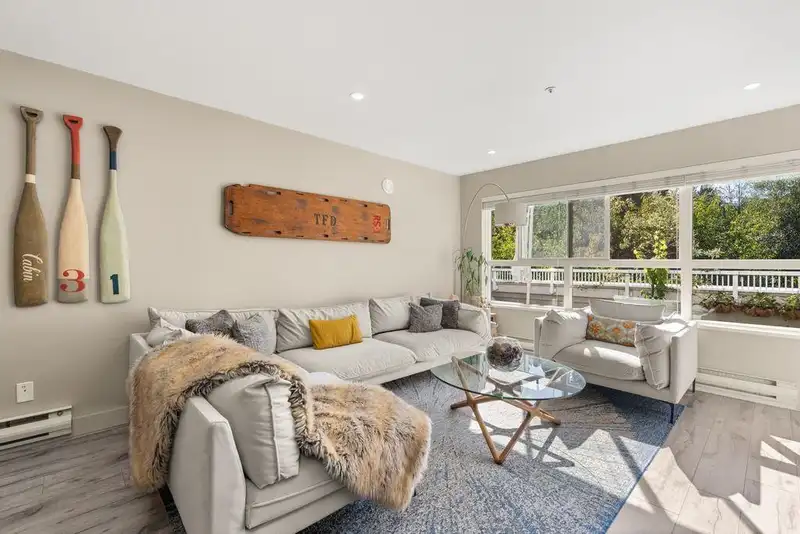 201 9688 148 STREET - photo 3 of 30