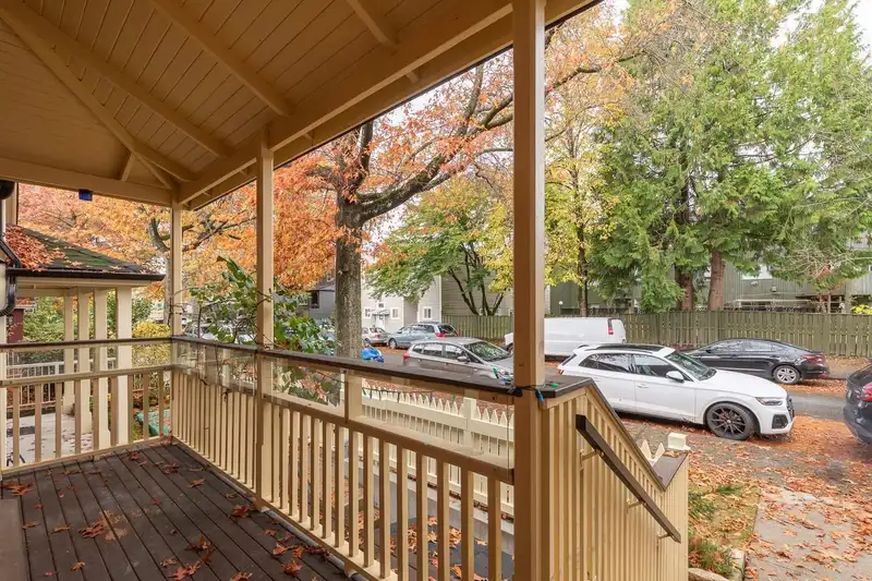 2 548 E GEORGIA STREET - photo 4 of 37
