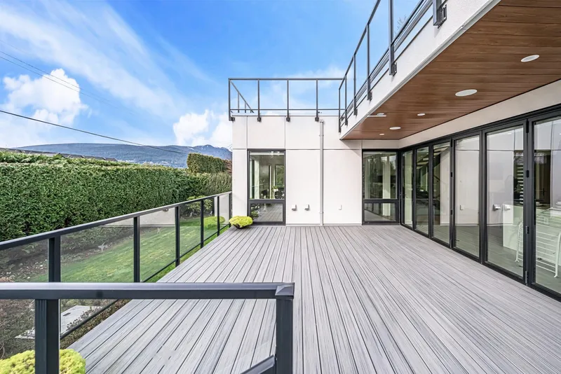 4275 CHELSEA CRESCENT - photo 3 of 19