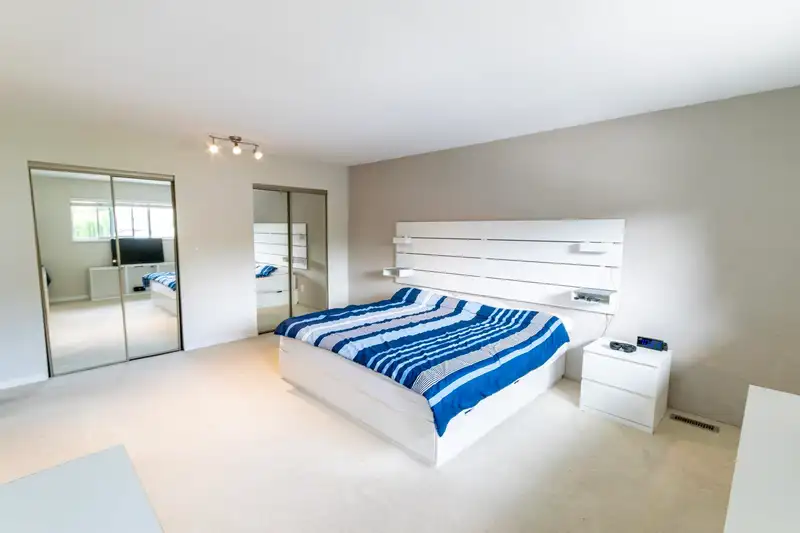 1410 LANSDOWNE DRIVE - photo 4 of 33