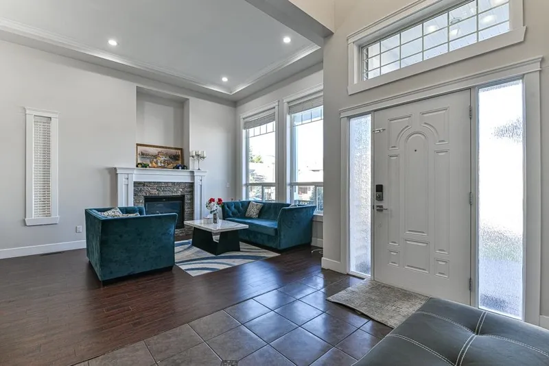 27784 PORTER DRIVE - photo 2 of 25