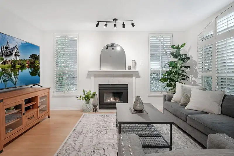 110 1111 HARO STREET - photo 3 of 40