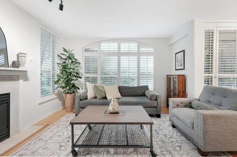 110 1111 HARO STREET - photo 4 of 40
