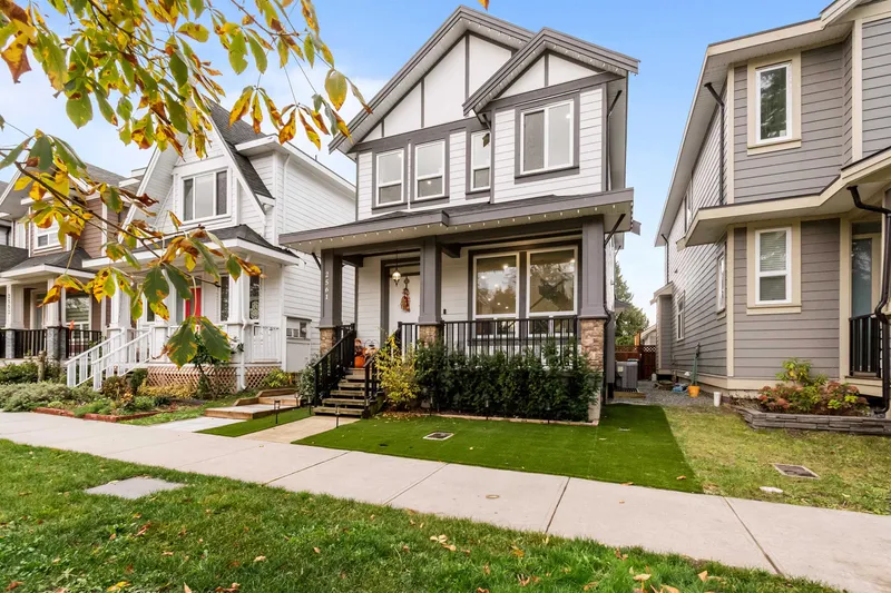 2561 168 STREET - photo 1 of 25