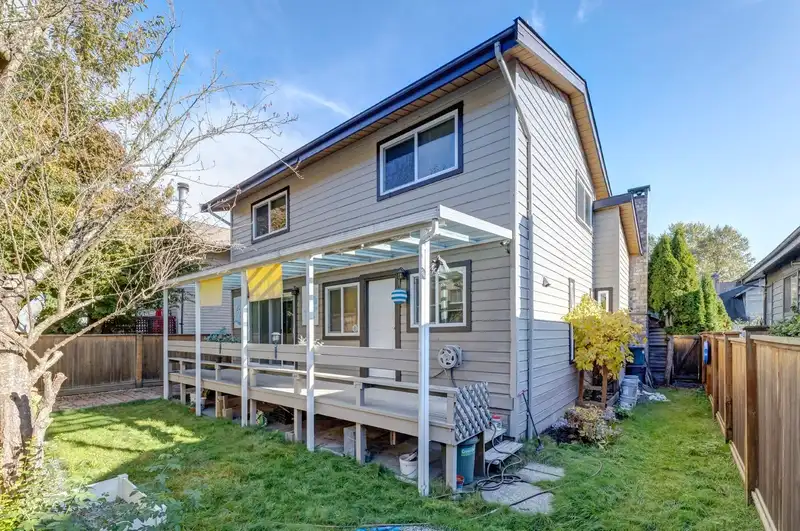 1172 MILNE STREET - photo 2 of 21