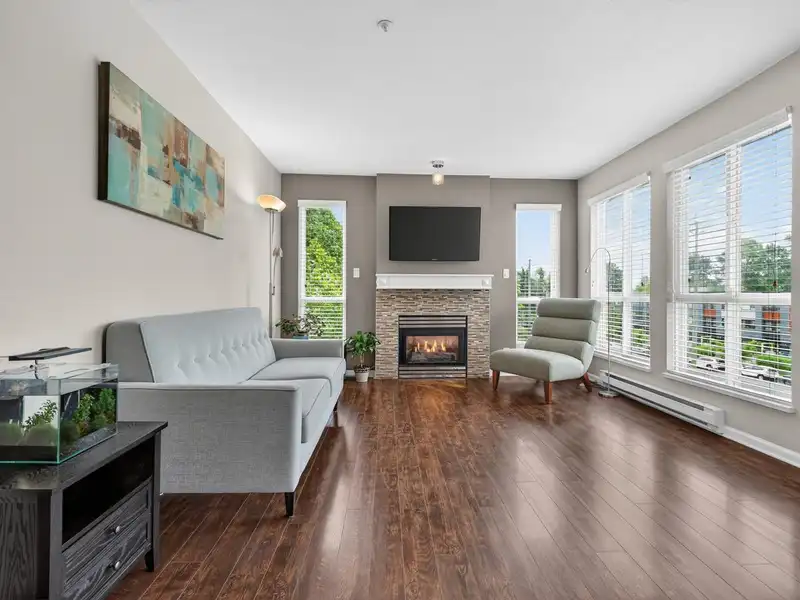 310 8495 JELLICOE STREET - photo 1 of 23