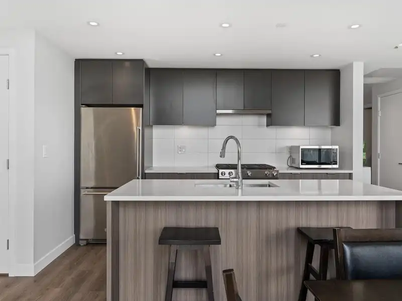 1501 3430 E KENT AVENUE - photo 2 of 26
