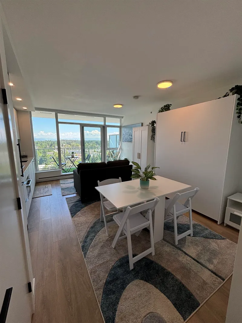 2403 13685 102 AVENUE - photo 4 of 25