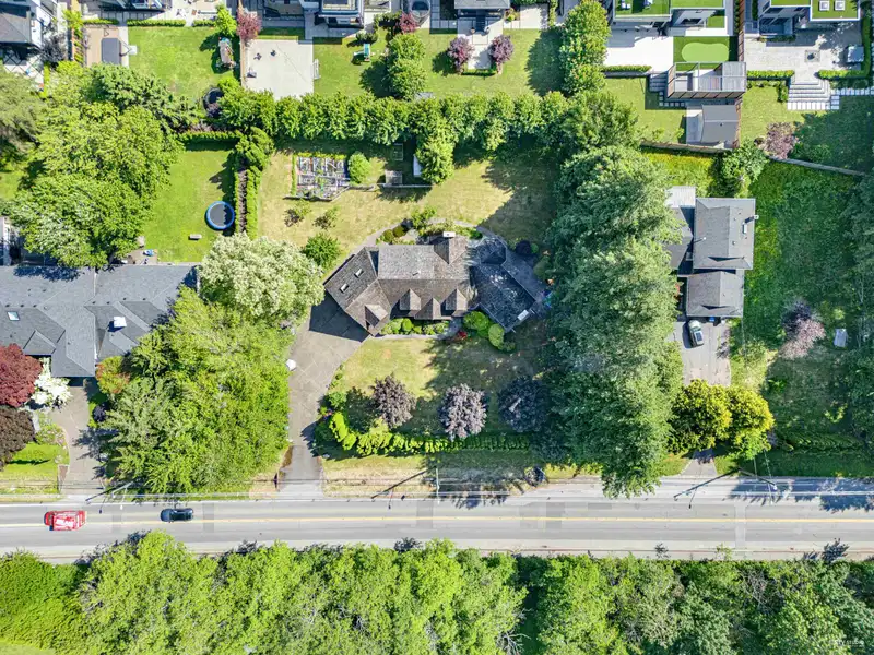 14360 32 AVENUE - photo 3 of 40