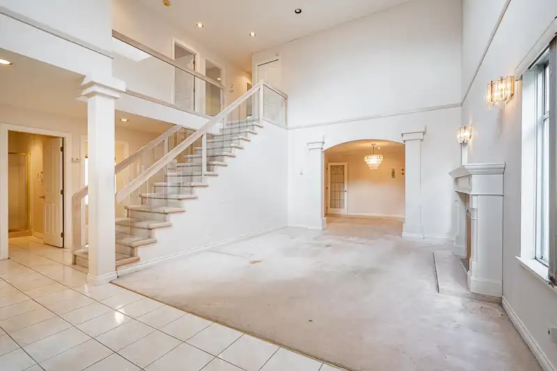 3366 REGINA AVENUE - photo 2 of 18