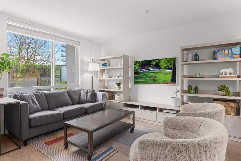 TH5 128 E 8TH STREET - photo 4 of 25