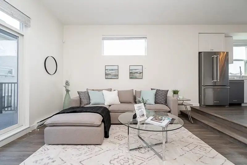 88 16678 25 AVENUE - photo 4 of 40