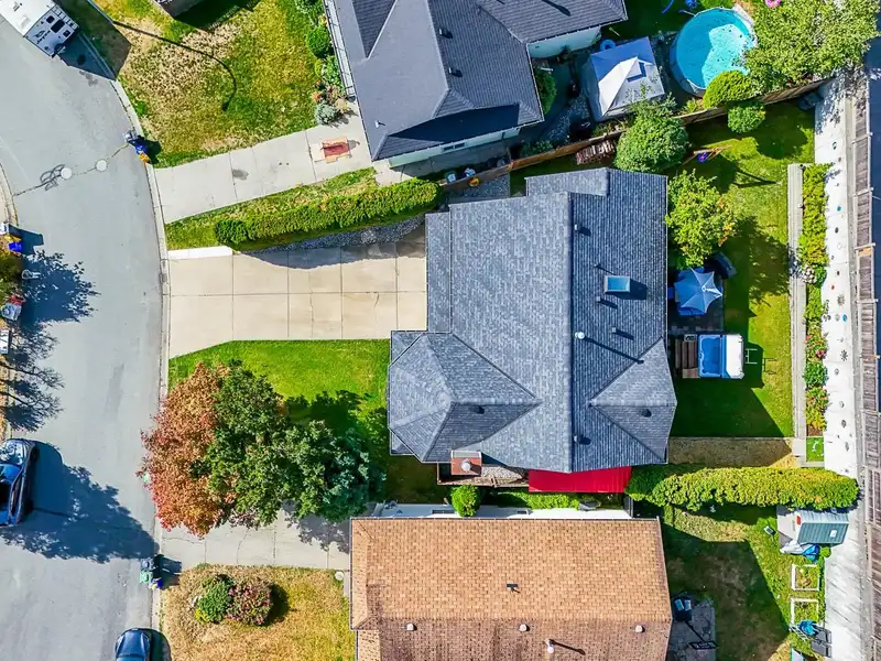 6711 196A COURT - photo 3 of 40
