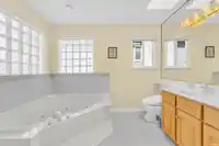 2866 E 44TH AVENUE - thumbnail 32