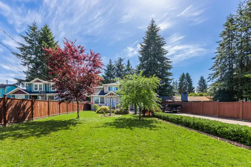 8162 116 STREET - photo 2 of 40