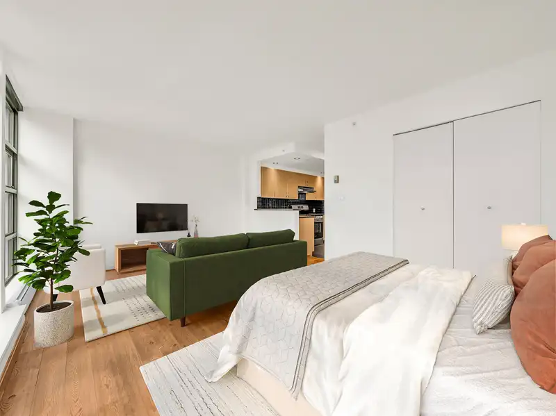 303 1688 ROBSON STREET - photo 4 of 33