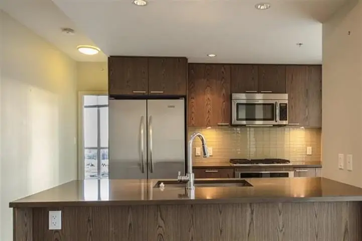 2607 2975 ATLANTIC AVENUE - photo 4 of 20