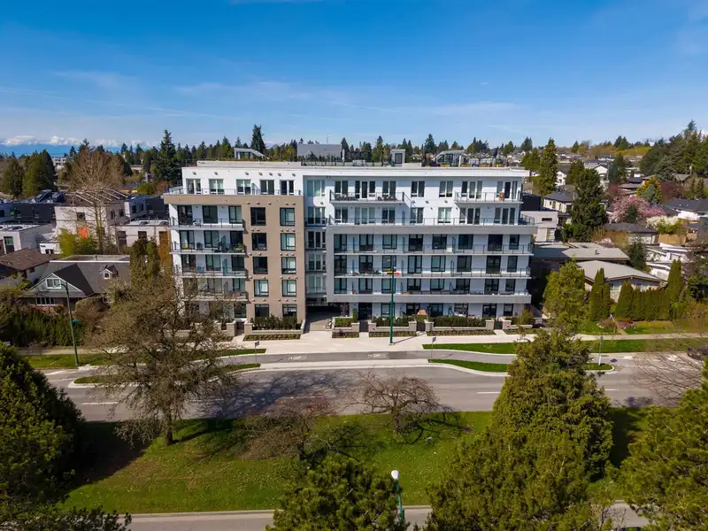 105 6859 CAMBIE STREET - photo 4 of 29