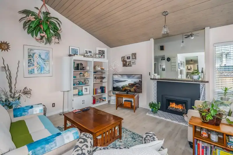 6093 E GREENSIDE DRIVE - photo 4 of 30
