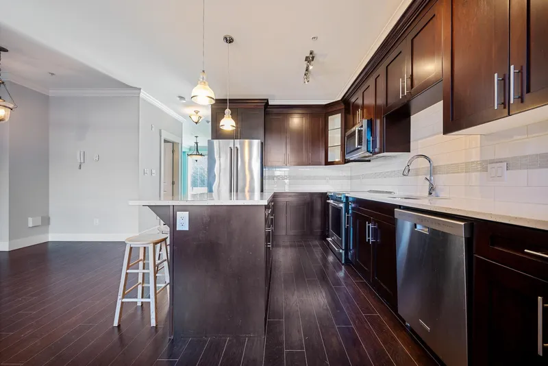 10 1731 PRAIRIE AVENUE - photo 1 of 14