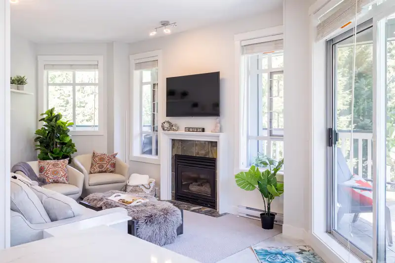 311 4405 BLACKCOMB WAY - photo 4 of 21