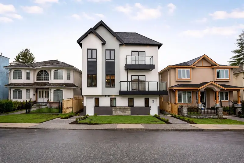 4 7353 12TH AVE - photo 1 of 25