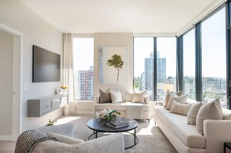1405 128 W 15TH STREET - photo 1 of 10