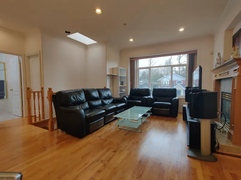 3461 WILLIAM STREET - photo 4 of 25