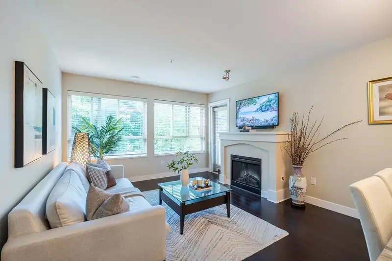 302 3110 DAYANEE SPRINGS BOULEVARD - photo 3 of 36