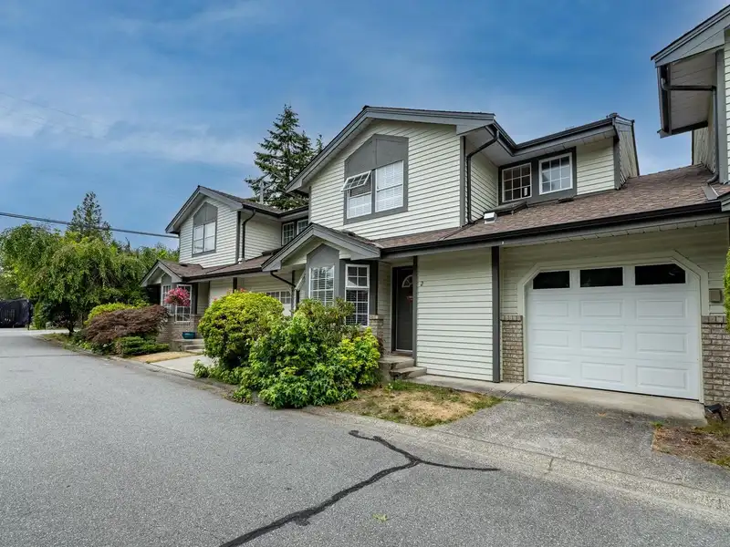 2 11580 BURNETT STREET - photo 2 of 21