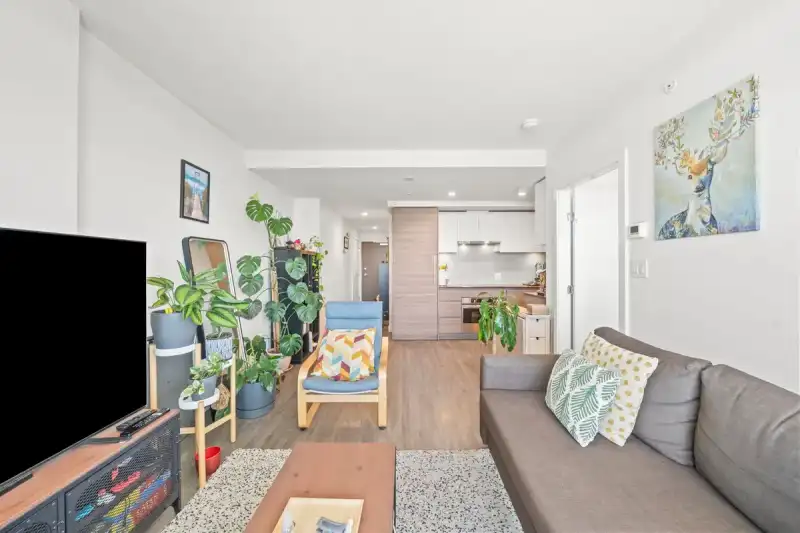 2701 13655 FRASER HIGHWAY - photo 2 of 21