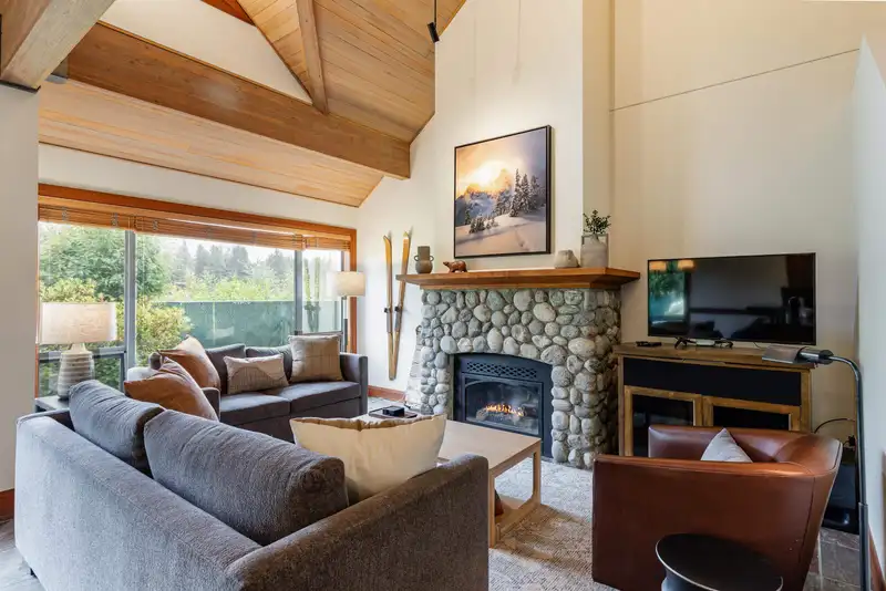 4728 A SETTEBELLO DRIVE - photo 4 of 21