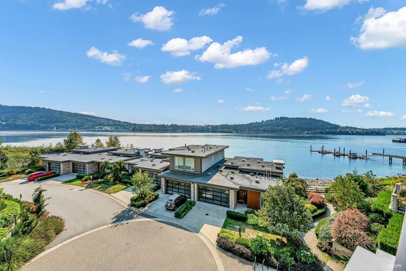 308 3825 CATES LANDING WAY - photo 2 of 25