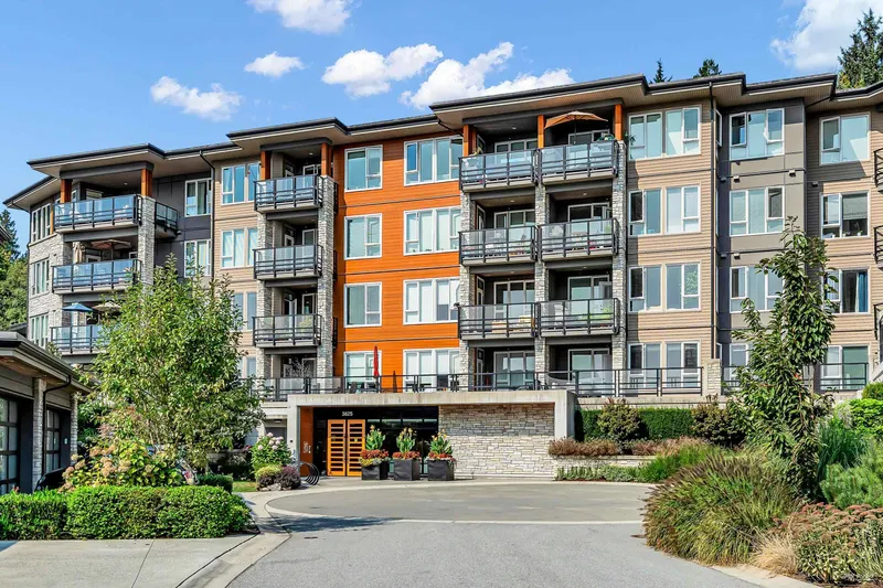 308 3825 CATES LANDING WAY - photo 4 of 25