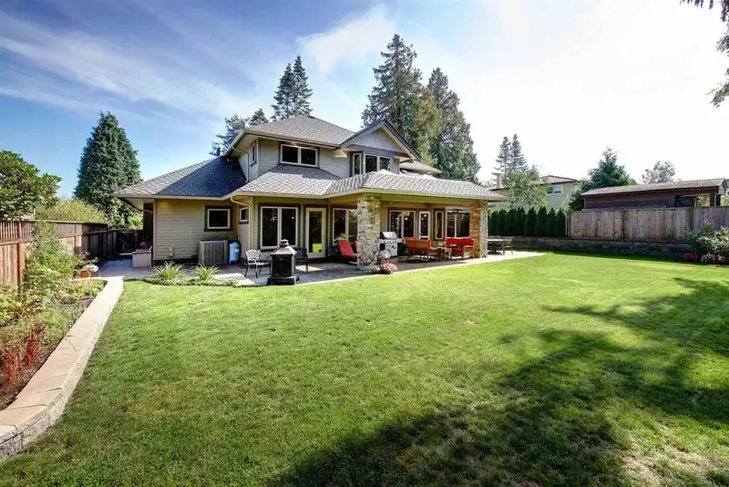 411 KERRY DRIVE - photo 3 of 6