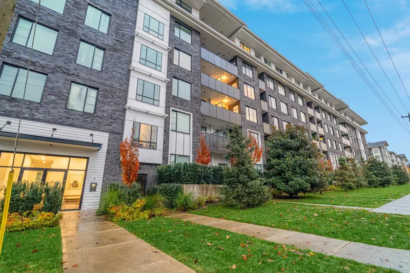 407 13623 81A AVENUE - photo 1 of 25