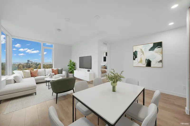 809 308 ALDERSON AVENUE - photo 2 of 22