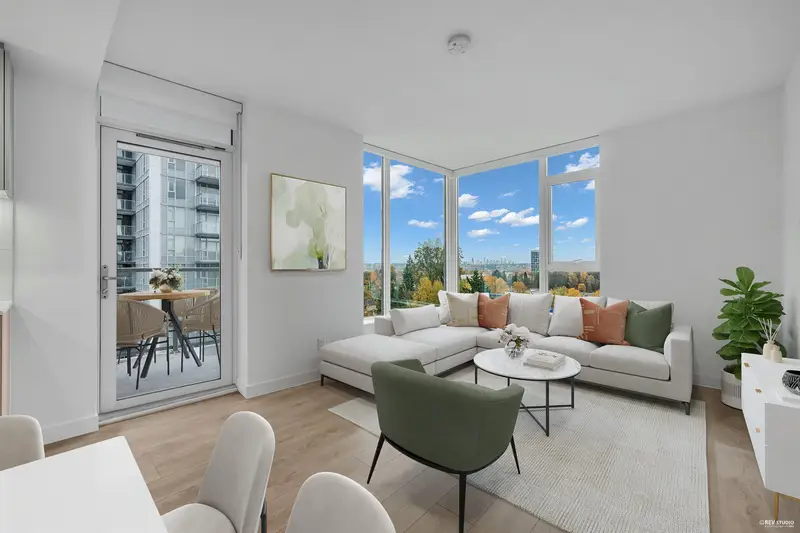 809 308 ALDERSON AVENUE - photo 3 of 22